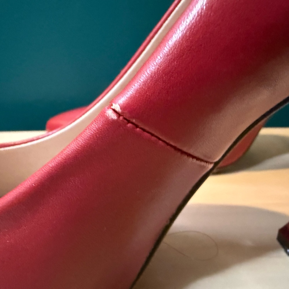 Chase + Chloe Bold Red Heels - Picture 6 of 7